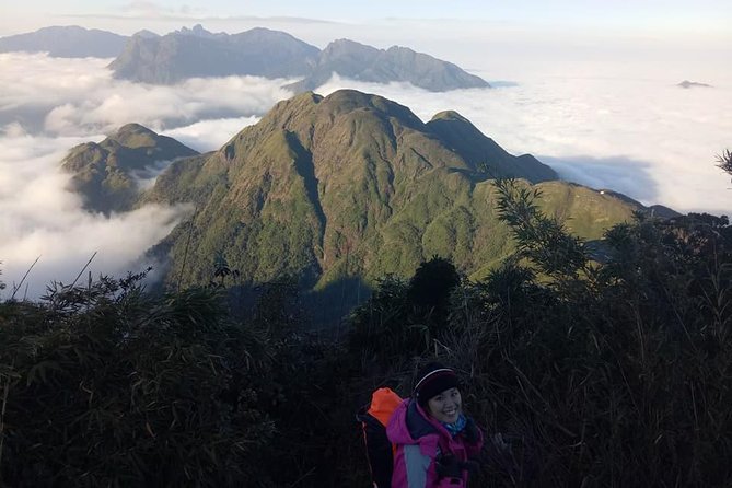 1 day Fansipan Trekking - Lunch at 2,800m: Fuel for the Top-Hour Push