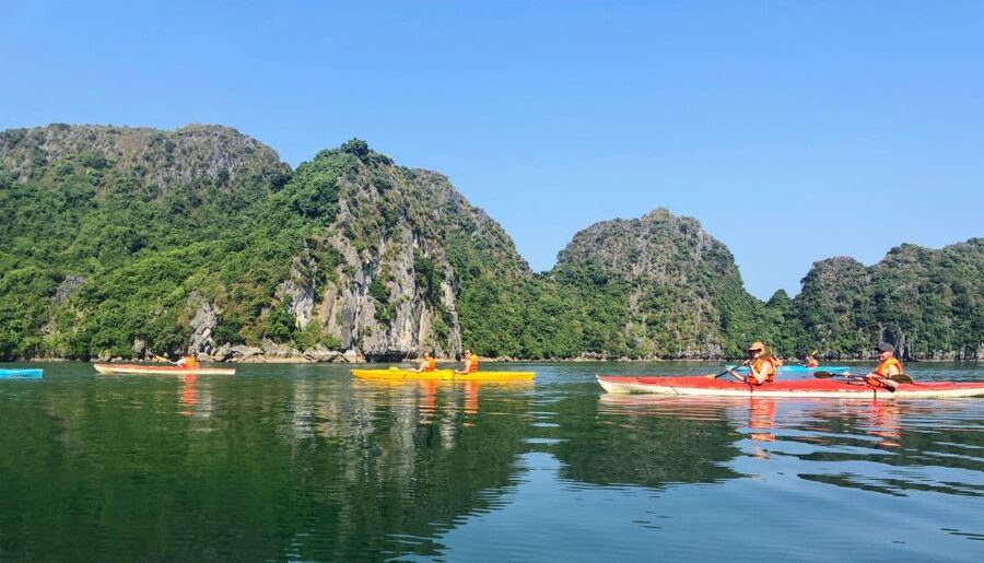 1 Day Ha Noi - Cat Ba island - Lan Ha Bay - Ha Long Bay - Southern Ha Long Bay: fishing villages, islands, and arch formations