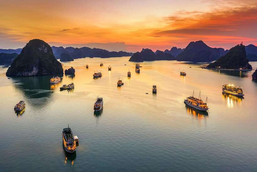 1-Day Tour Explore Unesco-recognized Ha Long Bay on Cruise - Cruise Choice: Apollo Premium (5-star) vs Phong Hai (3-star)
