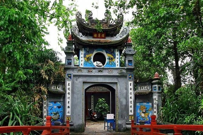 1 night cruise selection over Halong, Bai Tu Long or Lan Ha Bay - Lan Ha Bay: Dark and Bright cave, Viet Hai village by bike or electric car