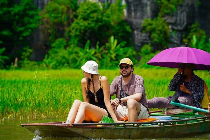 1 night cruise selection over Halong, Bai Tu Long or Lan Ha Bay - Cabin comfort and onboard meals: what you can count on