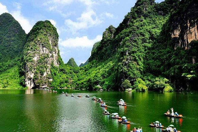 12-Day Vietnam Discovery Tour - Hanoi start: jet lag, solved with a street-food first night