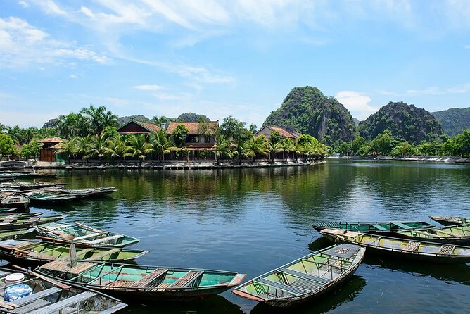 15-Day Private Tour - Vietnam Discovery & Phu Quoc Beach Escape - Saigon basics done right: Independence Palace, Notre Dame, post office, War Remnants, Ben Thanh