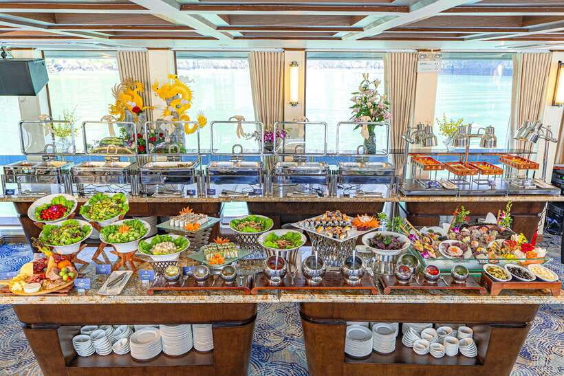 1Day 5 Stars Cruise:Swimming,Hiking & Kayaking, - Who this Halong Bay cruise suits best