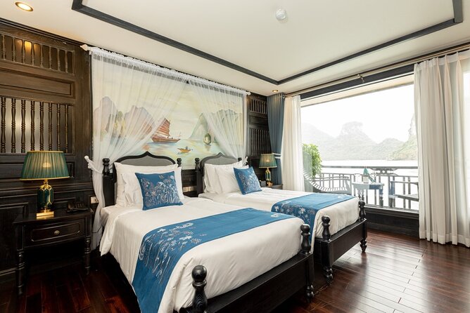 2-day 1 night La Regina Legend Cruise 5 star - Visit Halong Bay and Lan Ha Bay - First afternoon: Da Chong, Con Vit, Gia Luan, then Lan Ha’s Ba Trai Dao