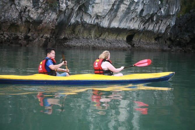 2-Day Cruise to Halong Bay and Lan Ha Bay on Calypso Cruises - Hanoi to Tuan Chau: getting onto the water without a headache