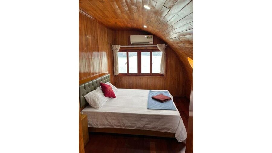 2-Day Ha Long Bay Cruise with Activities - Cabin comfort and onboard meals: the value you actually feel