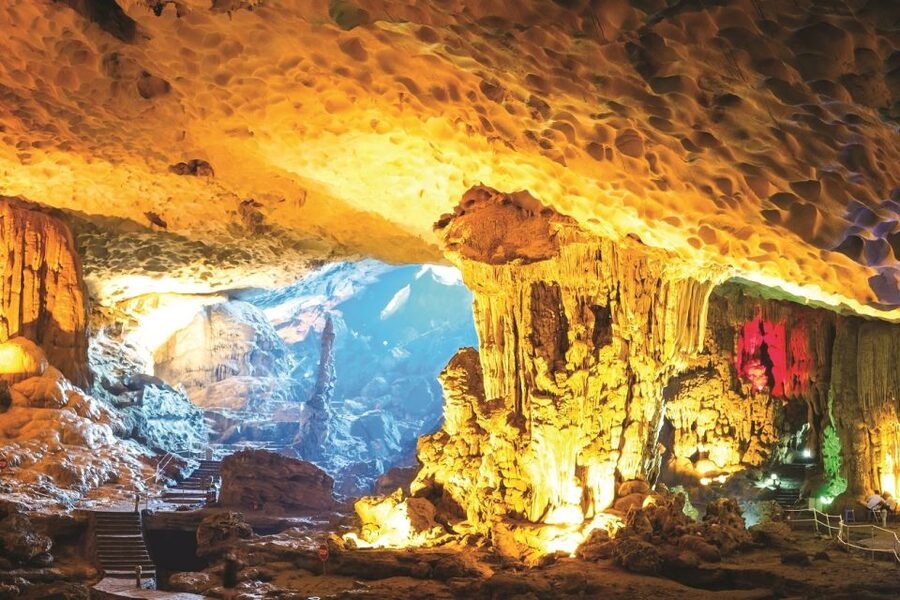2-Day Ha Noi - Ninh Binh - Ha Long Bay Highlights Tour - Mua Cave climb and the Tam Coc viewpoint payoff