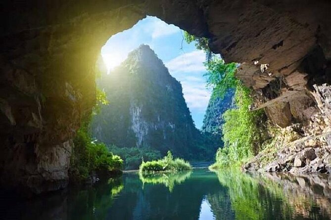 2 Day Ninh Binh Adventure Tour - Overnight bungalow or homestay: basic, clean, and part of the vibe