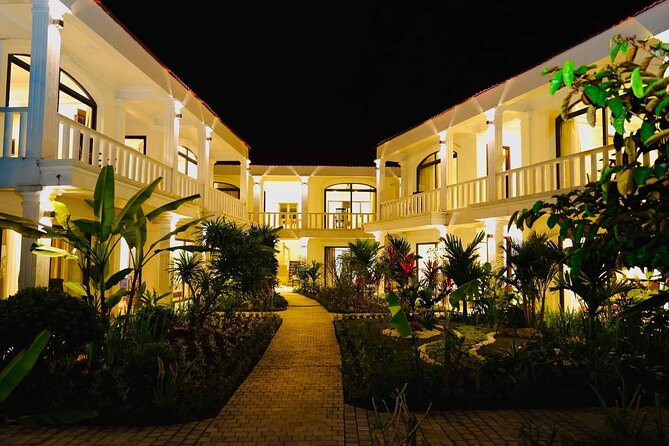 2 Day Private Tour in Ninh Binh with Mini Resort or 4 Star Hotel - Hotels in this tour: mini resort comfort vs. 4-star baseline