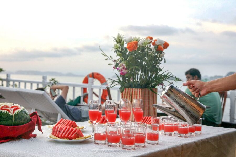 2-Day Royal Palace Ha Long Bay & Ti Top Island Cruise - Ti Top Island hike: worth the effort for the view