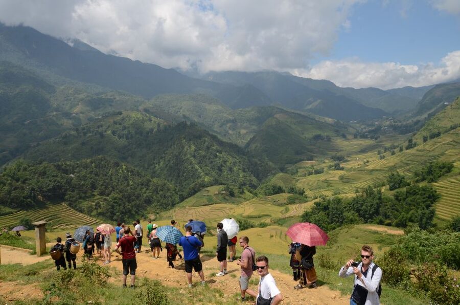 2-Day Sa Pa Ethnic Homestay Tour & Trek with Limousine Bus - Your guide can make or break the experience