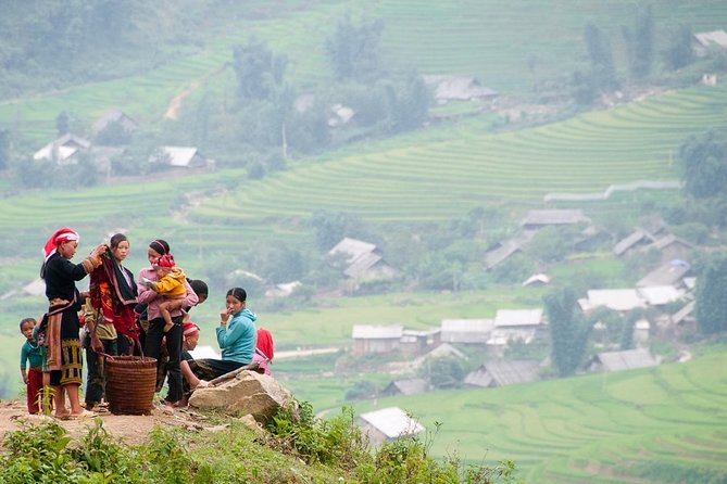 2-day Sapa Trekking & Fansipan Cable Car & Bus from Hanoi - Hanoi Return and Town Time: The Hoan Kiem Stop and Souvenir Stretch