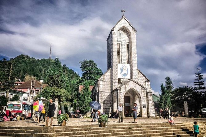 2-Day Sapa Trekking Tour from Hanoi by Luxury Limousine - From Hanoi to Sapa by luxury limousine: the part that keeps it easy