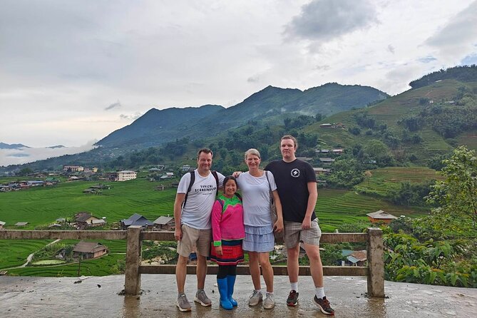 2-Day Sapa Trekking Tour from Hanoi by Luxury Limousine - Day 2: Lao Chai to Ta Van rice-field walking plus lunch in the village