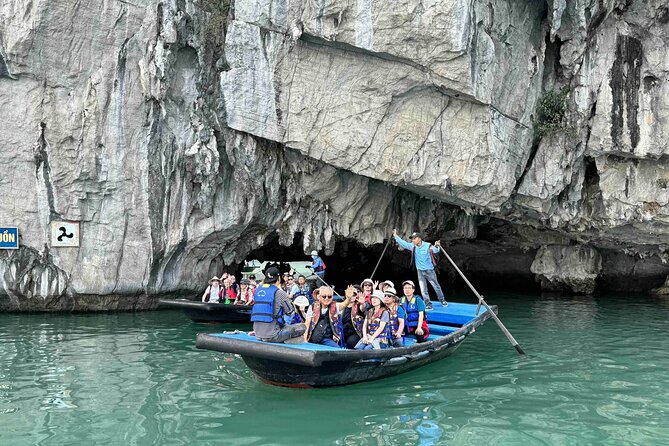2 Days 1 Night Overnight on Cruise in Halong Bay - The sunset-night window: why overnight matters beyond photos