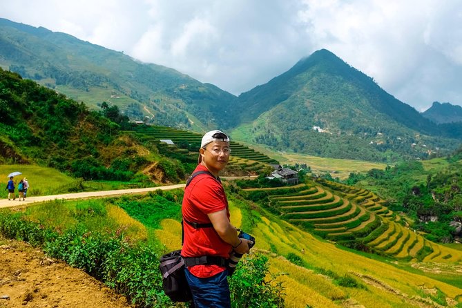 2 days authentic trekking tour in Sapa ( Homestay - Less touristy ) - Day 2: Ngũ Chỉ Sơn, rice paddies, and village connections