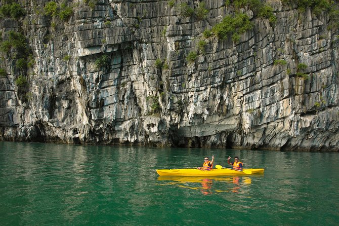 2 Days Halong Bay - Halong Sapphire Cruise - Kayaking and Swimming: The Bay Up Close (When Conditions Cooperate)