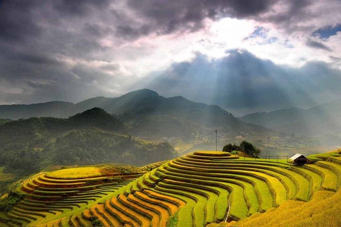 2 Days Sapa Trekking In Cat Cat And Ta Van Village From Hanoi - Hotel and meals: included food helps, but comfort can vary