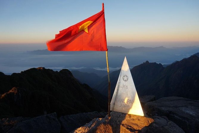 2-Night Sapa Tour with Fansipan Peak by Bus from Hanoi - The Muong Hoa Valley trek: Ta Van, Lao Chai, and Y Linh Ho on foot
