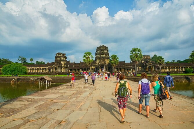 20 -Day Highlights of Vietnam, Cambodia & Thailand | Best 2026-27 - Hai Van Pass to Hoi An: the road trip you’ll remember