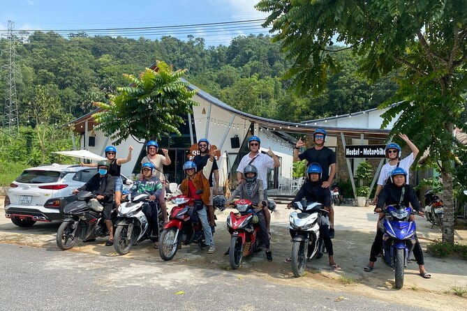 2D1N Bai Tu Long Bay cruises - Day 2 morning routine: Tai Chi, tea, and a quieter bay