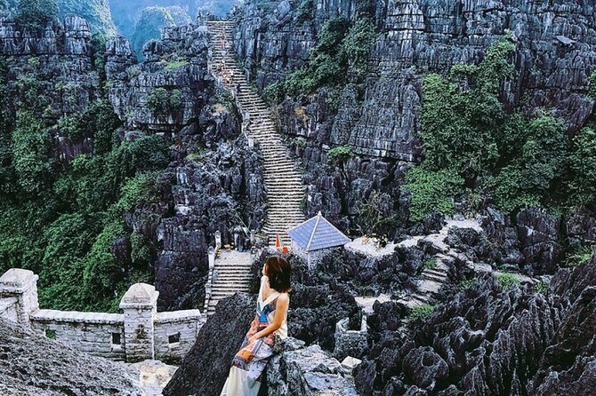 2Day-1Night: Hanoi-Ninh Binh-Ha Long Bay-Overnight in Tam Coc - Hoa Lu District: A Short Temple Stop That Sets the Stage