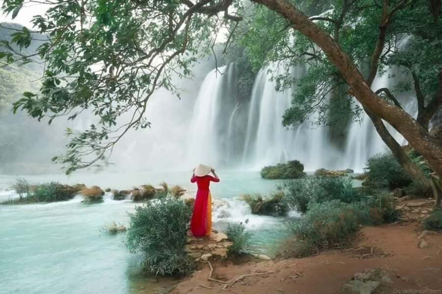 2Day Ban Gioc Waterfall Tour from Hanoi - Day 2: Nguom Ngao Cave First, Then the 300-Step Ban Gioc Pagoda