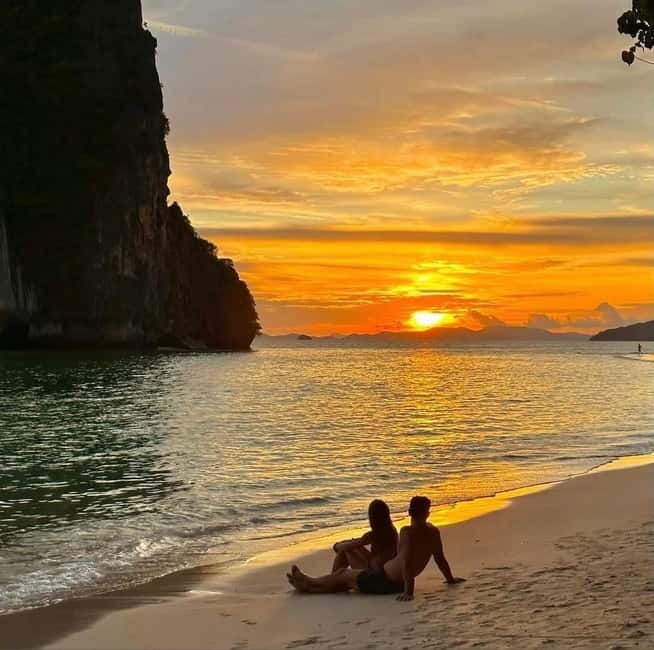 3-Day Discover the most stunning Cat Ba Island - Lan Ha Bay - Day 1: Pickup, Ben Beo Pier, Caves, Ba Trai Dao Beach, and the Night Plankton Kayak