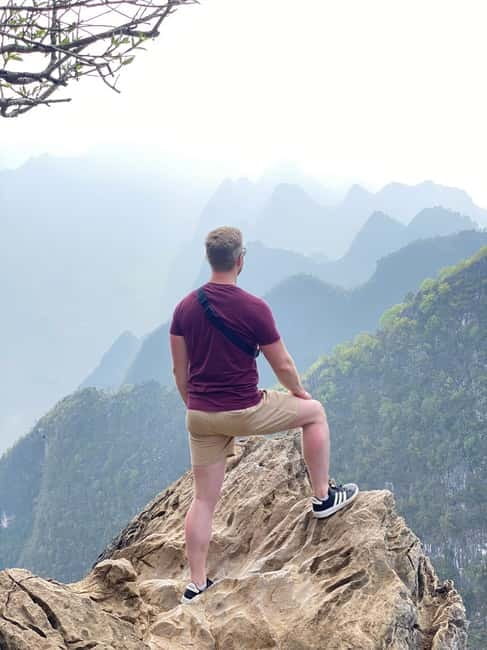 3-day Motorbike Ha Giang Loop Luxury Tour With Easy Rider - Day 2: Ma Pi Leng Pass and the Nho Que River boat calm