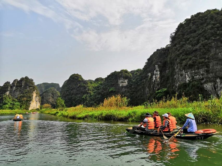 3-Day Ninh Binh Bungalow & Ha Long Bay 5 Star Cruise - Mua Cave and the 500 steps view