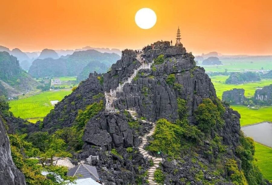 3-Day - Ninh Binh - Lan Ha Bay 5-Star Cruise & Balcony - Mua Cave: the Steep 500 Steps That Pay Off