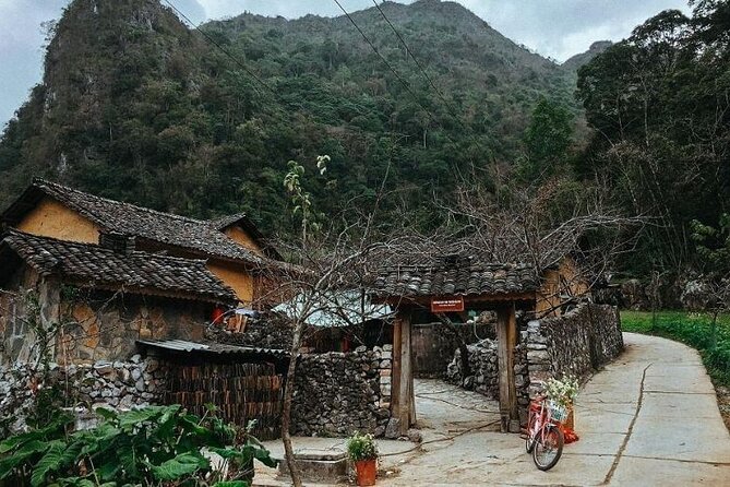 3 Days 3 Nights High Quality Small Group Ha Giang Loop Car Tour - Tickets, entrances, and the one boat stop: where included value shows up
