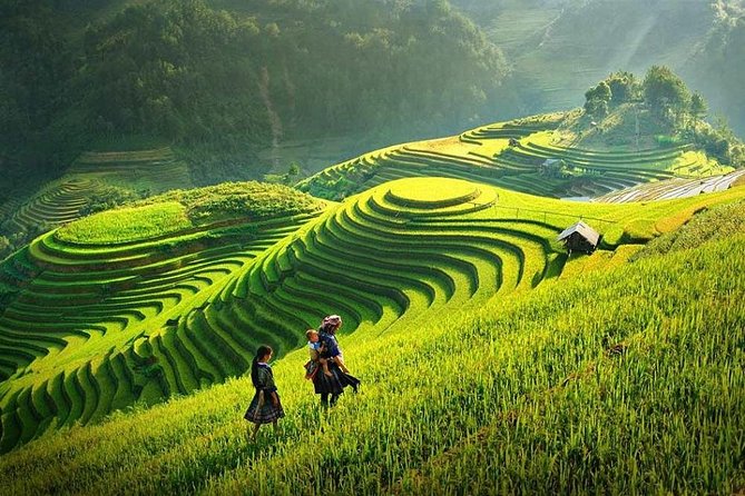 3 Days Sapa Tour with Night Train from Hanoi - Entrance fees and guide support: what you get beyond directions