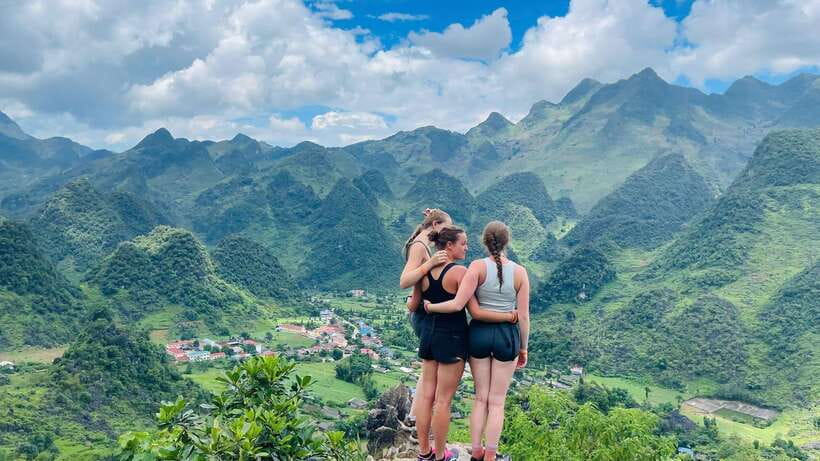 4-day Motorbike Ha Giang Loop Luxury Tour With Easy Rider - Ha Giang Loop, But With a Safety Net