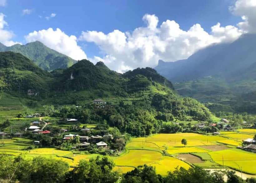 4-day Motorbike Ha Giang Loop Luxury Tour With Easy Rider - Day 2: Dong Van Old Town, Ma Pi Leng Pass, Nho Que River Views, and Du Gia
