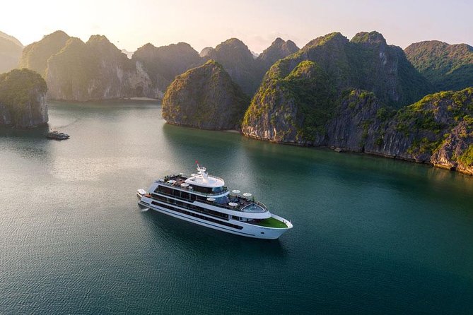 5/6/6++ stars All-Inclusive 2d/1n-ULTRA LUXURY STYLE-cruising LIKE A BOSS - Day 2 Morning: Tai Chi, Calm Sailing, and Dark & Bright Cave