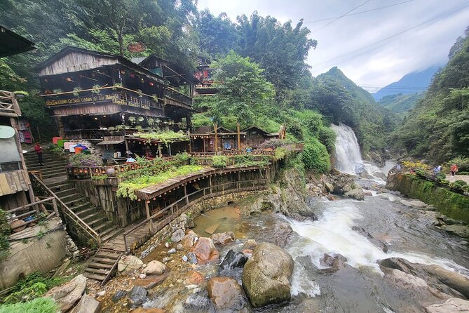 5-Day North Vietnam: Sa Pa - Ninh Binh - Halong Cruise from Hanoi - Day 5: Early Breakfast, Suprising Cave, and Brunch Finish