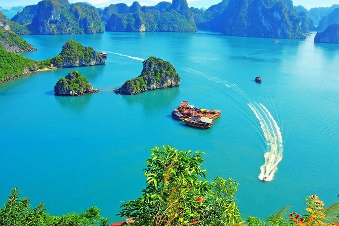 5 Days 4 Nights Highlight Vietnam Tours - Halong Bay Overnight Cruise: Titop Island, Pearl Farm Village, Kayaking, and Cooking Class