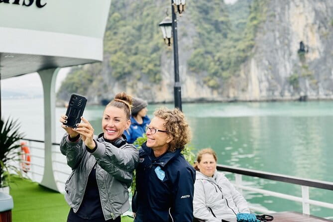 7 Days Explore Vietnam Trip - Ninh Binh by Day: Hoa Lu Temples, Tam Coc Sampan Views, and Mua Cave Work