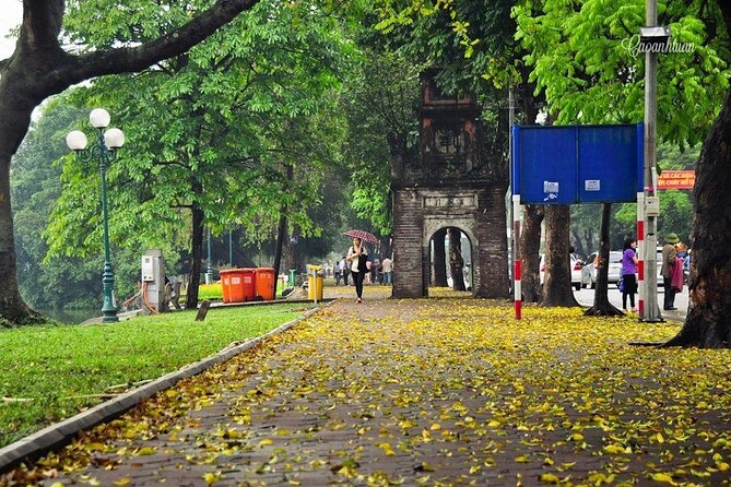 7 Famous Places in Hanoi Worth Visiting - Hanoi City Tour - Hoa Lo Prison, the French-built Hanoi Hilton: history with sharp edges