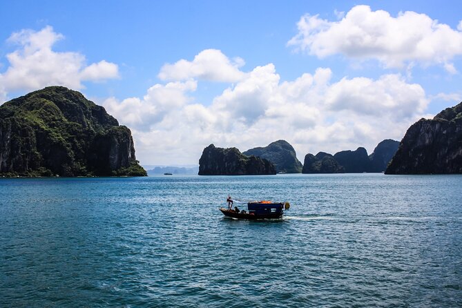 9-Day Tour of Vietnam with Airport Pick Up - Day 1 in Hanoi: get oriented, then enjoy the night