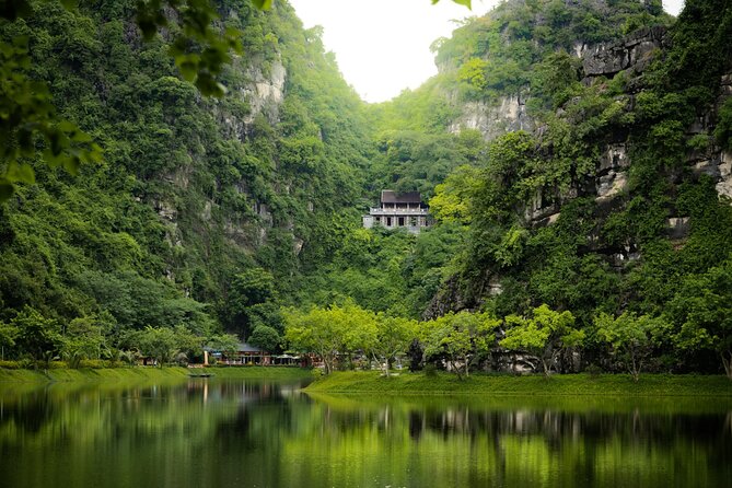 9 Days Beauty of Vietnam - Super save - Flying to Ho Chi Minh City: Fast Transition, Real Breathing Room
