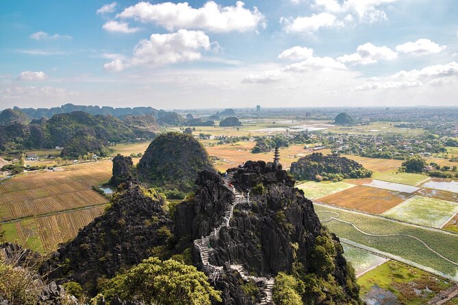 9 Days Northern Vietnam from the Mountain to the Bay - Cat Cat and the Hoang Lien National Park feel-good trek