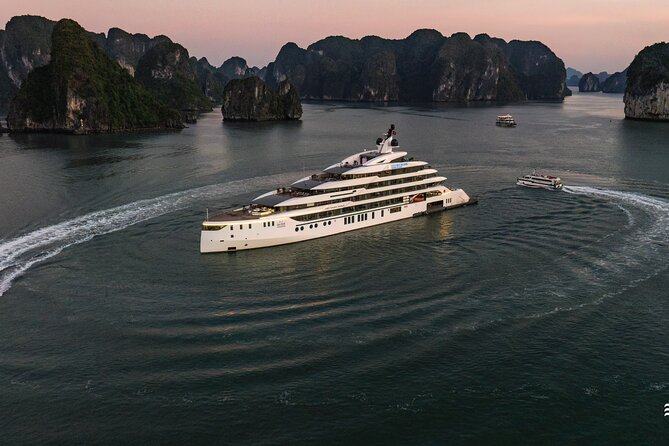 ALL Inclusive: Halong Bay Overnight Luxury Cruise Collection - Hanoi Pickup and the Fast Track to the Harbor