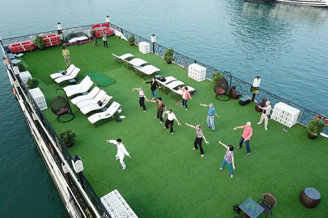 Aquamarine Cruise 2D1N Dcar from Hanoi - Aquamarine Cruise on Halong Bay: neo-classical comfort with a capped headcount