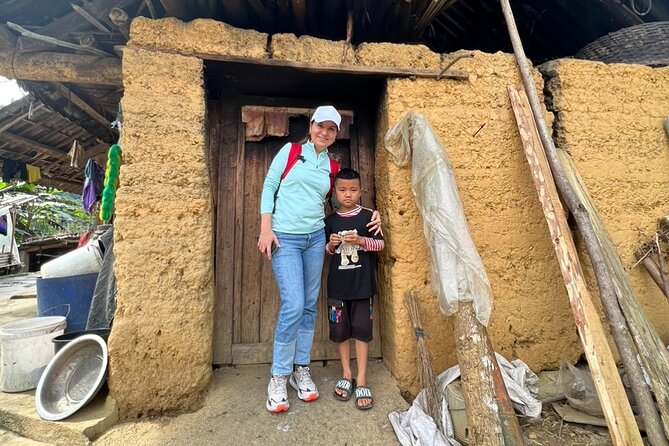 Bắc Hà Sunday Market Tour 2 days and 1 night - The village trek: corn wine, houses, and daily craft