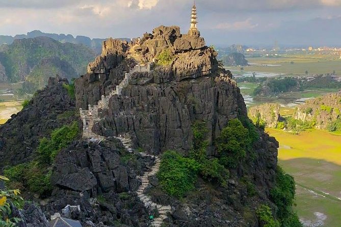 Bai Dinh- Mua Cave and Trang An boat trip - Lunch buffet and the Am Tien cave stop: fuel, but don’t overhype it