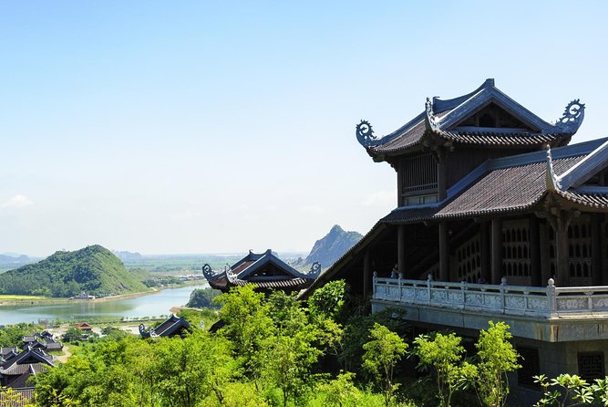Bai Dinh Trang An Day Trip with Buffet Lunch,Boat Trip and Electric Car 2 Ways - Trang An Boat Cruise and Cave Complex: The Part You’ll Remember