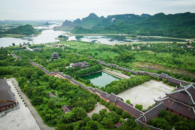 Bai Dinh - Trang An - Full day trip (private tour) - Bai Dinh Pagoda: the 10-meter bronze Buddha and statue halls